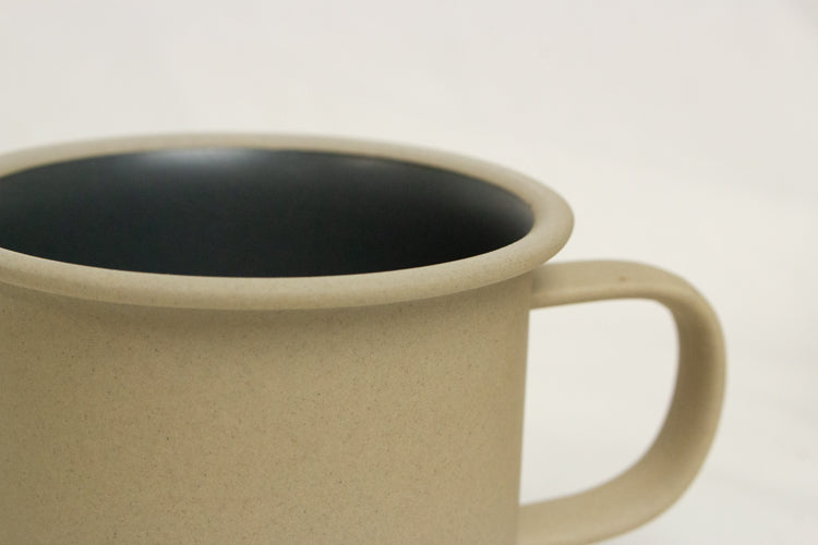 %PORCELAINS MUG