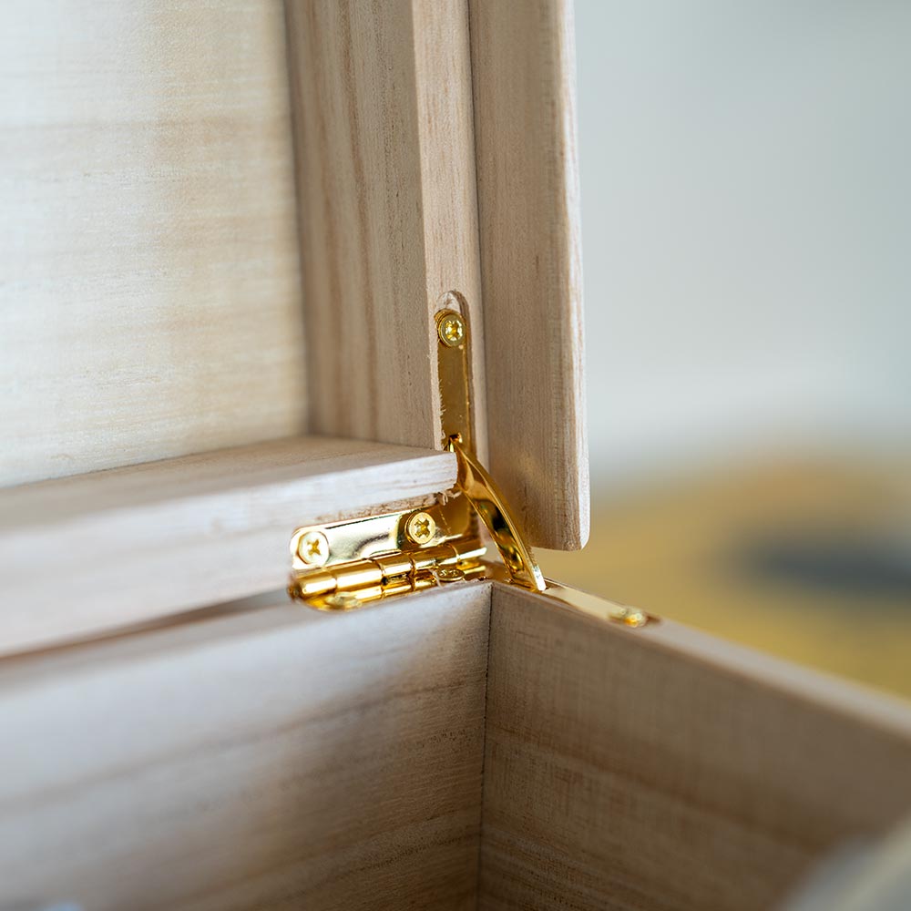 桐のふた付き収納箱