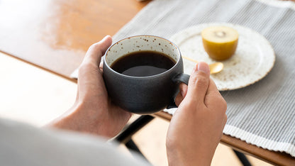 B&W Sabi café au lait mug